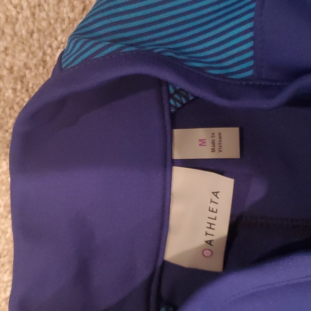 Athleta Potlight Half Zip Pullover - image 5